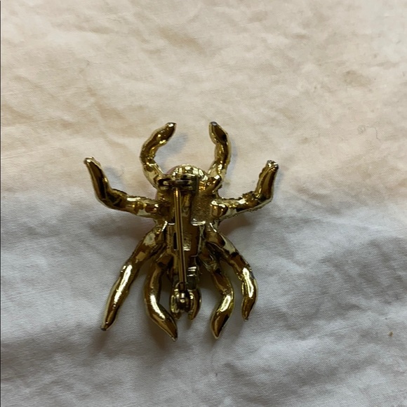 Beautiful brooch - Picture 2 of 2